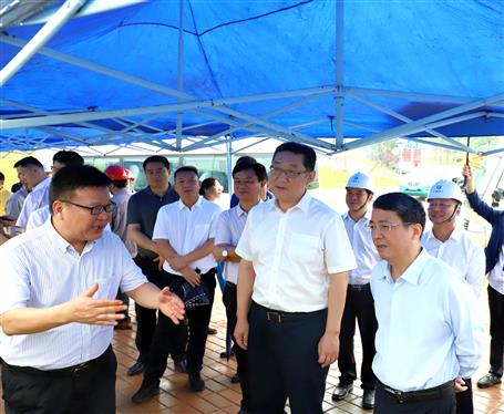 柳州市委書記吳煒、市長(zhǎng)張壯到公司項(xiàng)目調(diào)研指導(dǎo)