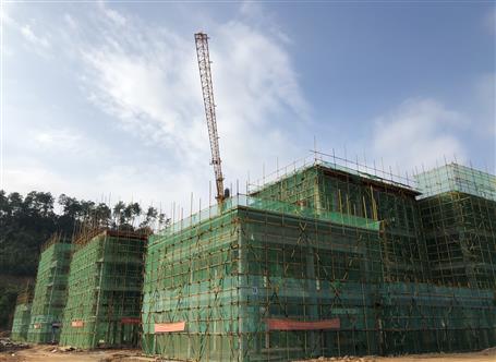桂金分公司承建的巴馬縣強制隔離戒毒所民警業(yè)務房主體工程順利封頂
