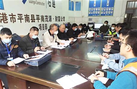 黃安權(quán)到冶建第五分公司項(xiàng)目開(kāi)展歲末質(zhì)量安全綜合大檢查